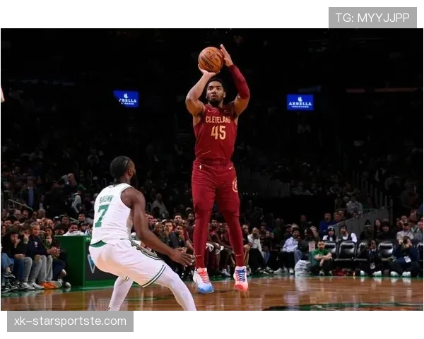 怀特关键挡拆助攻效率提升显著 拉开球队核心锋线差距